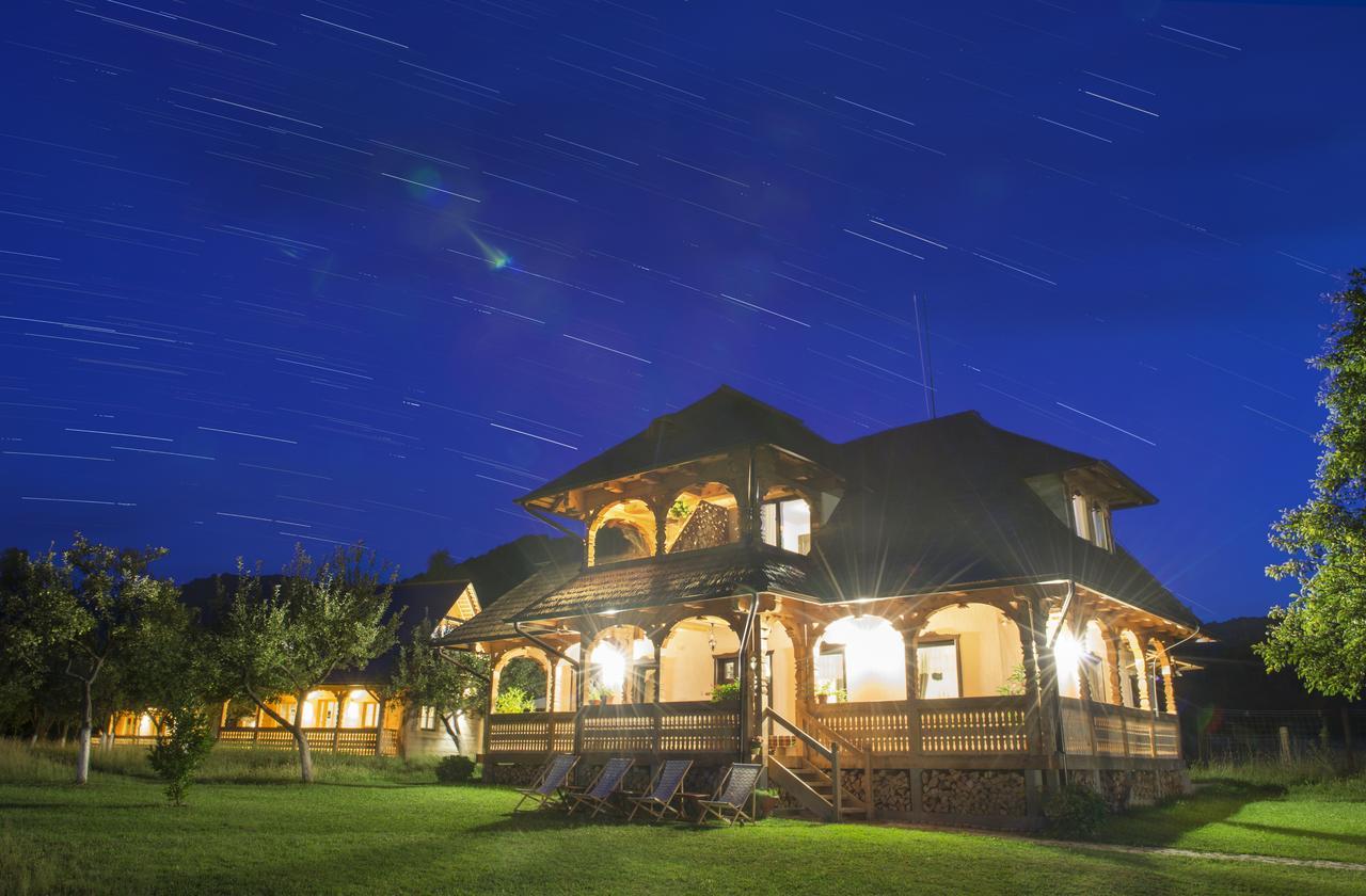 Magnolia Resort Chalets Viseu de Sus Luaran gambar